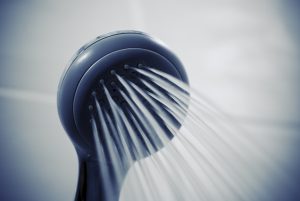 Pourquoi une douche sécurisée est-elle si importante ?